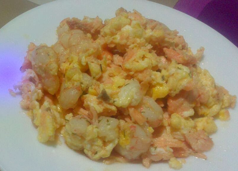 Salmón con salsa de gambas Cocina